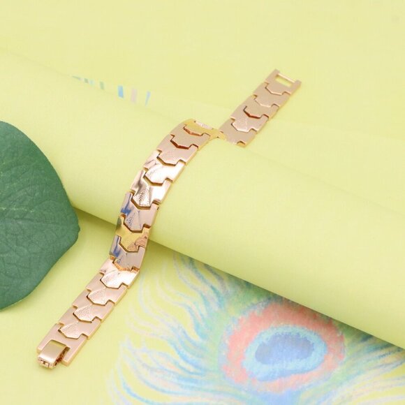 "Elegant Rose Gold Plated Link Bracelet with Bold Textured Design, XPBL1125 - Picture 6 of 13